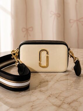 Marc Jacobs The Snapshot Crossbody Bag